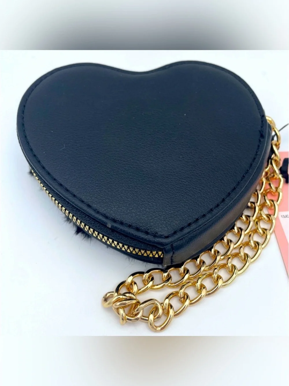 Juicy Couture Furry “Get Cozy” Zip Around Wristlet NWT